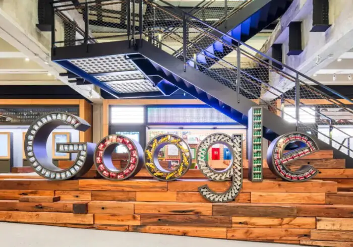 Google AI Studio: новая эра мобильного вайб-кодинга
